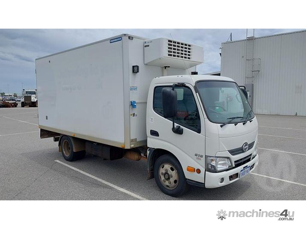 Buy Used Hino 300 SERIES Pantech Truck (1187355)