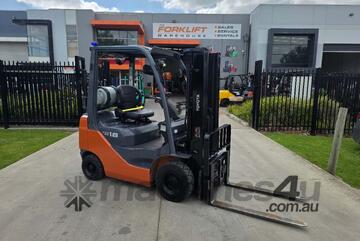 Toyota Forklift 1.8T Container Mast with Tyne Positioners (Unit#:U980)
