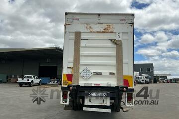 2009 Isuzu FVL1400 Curtainsider