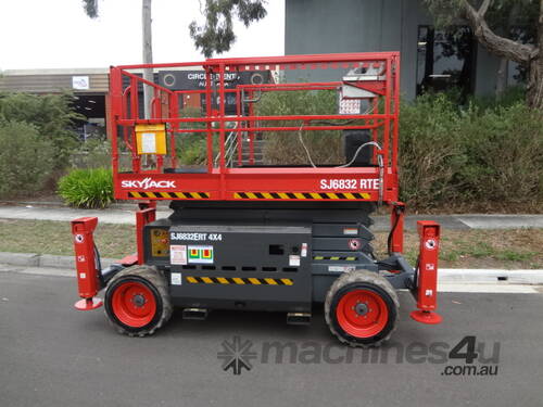 2018 Skyjack SJ6832RTE 4WD RT Scissor Lift - 10YT Option 