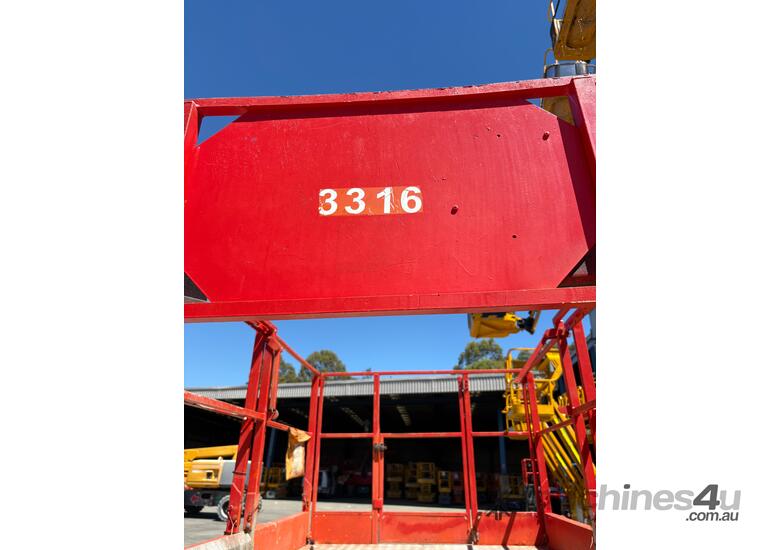 2015 Snorkel S3370RT Rough Terrain Scissor Lift