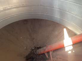 Grain Field Bin with Auger - picture0' - Click to enlarge