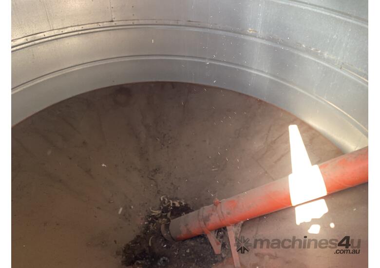 Grain Field Bin with Auger