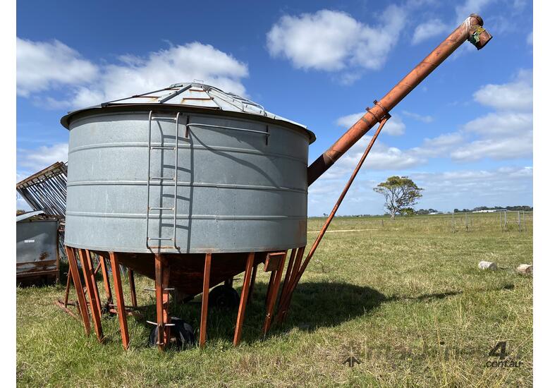Grain Field Bin with Auger