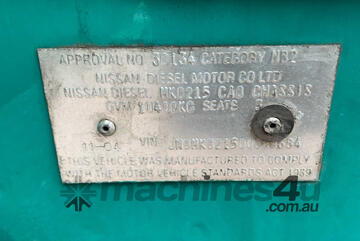 2004 Nissan UD MKB215 Curtainsider Day Cab