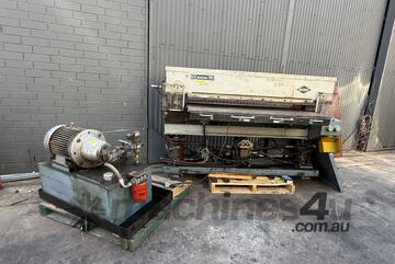 SAMCO Series 70 62 beam die cutting clicker press hydraulic power pack