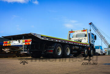 Isuzu FYJ 300-350 Tilt tray Truck