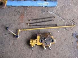 Ripper Assembly to suit CAT 140G/ 12G /130G - picture1' - Click to enlarge