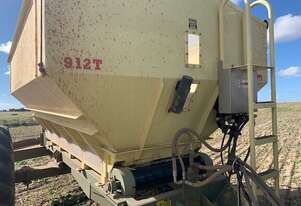 2021 Marshall 912T Dry Spin Spreaders