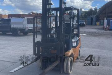 2005 Toyota 42-7FG18 LPG Counterbalance Forklift