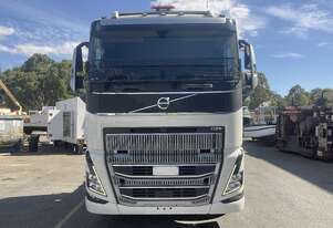 2022 Volvo FH16 8x6 Prime Mover