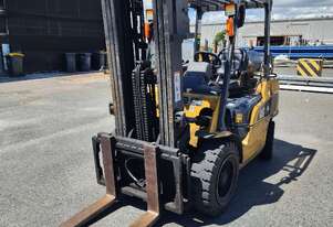 3T CAT Forklift