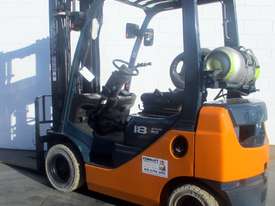 Toyota 1.8 ton 5 meter Container mast forklift - picture0' - Click to enlarge