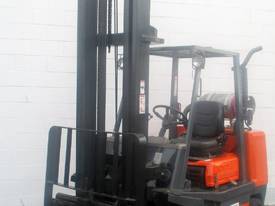 Toyota FGC35 3.5 ton forklift - picture1' - Click to enlarge