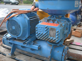 PG 3000 roots type vacuum blower pump Pedro Gill  - picture1' - Click to enlarge