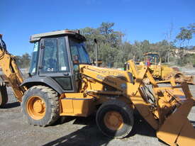4WD Case 580 Backhoe - picture2' - Click to enlarge