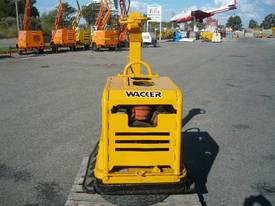 WACKER DPU100-70 DIESEL PLATE COMPACTOR/ 710 KGS - picture1' - Click to enlarge