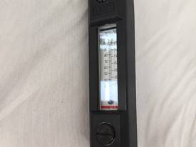 Thermometer UCFLT221 127MM Level Temperature #G - picture0' - Click to enlarge