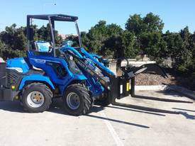 MULTIONE 6.3s High Speed Mini Loader - picture0' - Click to enlarge