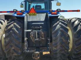 New Holland TJ325 4WD - picture2' - Click to enlarge