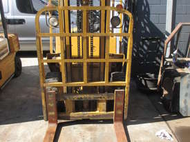 TCM 2 ton/tonne Diesel, Used Forklift - picture2' - Click to enlarge