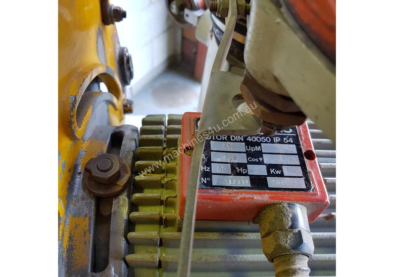 caption Omga Radial 700 Radial Arm Saw