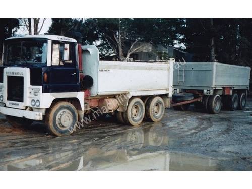 TIPPER TRUCK SCAMMELL