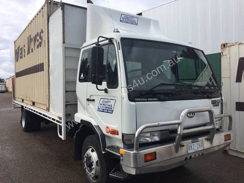 Nissan UD225 Furniture Removal Truck