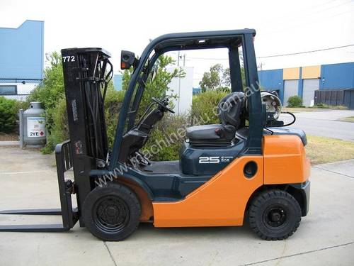 Toyota Forklift 97% new. Super Low hours
