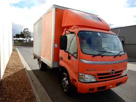 Hino 616 - 300 Series Hybrid Pantech Truck - picture2' - Click to enlarge