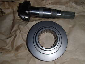 kubota front diff gears crown wheel & pinion - picture0' - Click to enlarge