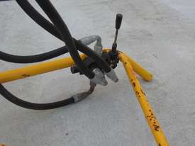 Track Pack Wood Borer (Hydraulic) - picture1' - Click to enlarge