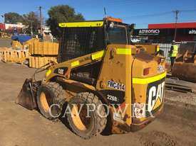 CATERPILLAR 226B3LRC Skid Steer Loaders - picture1' - Click to enlarge