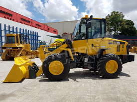 KOMATSU WA100-6 Wheel loader Attachments Package Deal MACHWL - picture0' - Click to enlarge