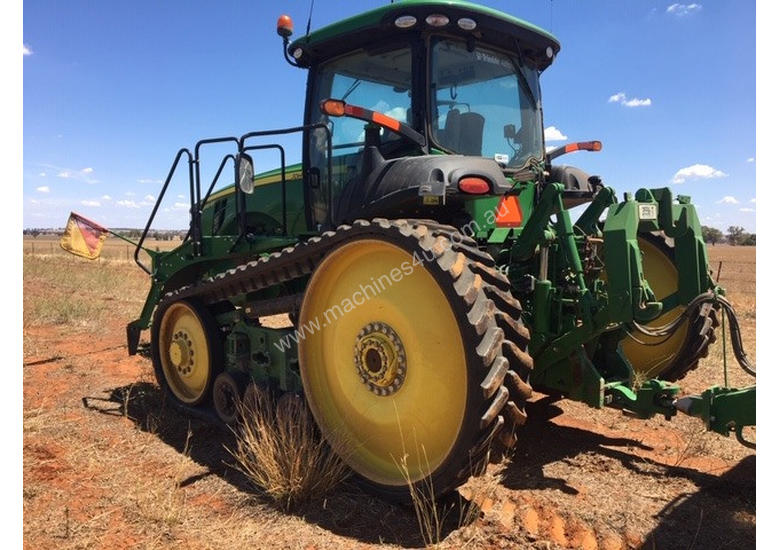 caption John Deere FWA/4WD Tractor