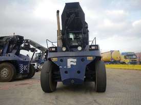 FANTUZZI  Reach Stacker - picture0' - Click to enlarge