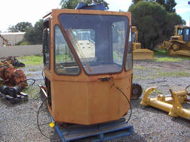 CATERPILLAR 992D EROPS CABIN - picture0' - Click to enlarge