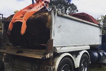GARDNER ENGINEERING - 13 Tonne Hydraulic Thumb Bracket style GARDNER ENGINEERING - 13 Tonne Hydraulic Thumb Bracket style