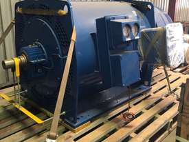 750 kw 1000 hp 2 pole 6600 volt AC Electric Motor - picture0' - Click to enlarge