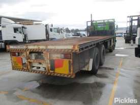 1996 Scania R113M - picture2' - Click to enlarge