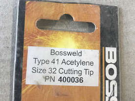 Bossweld Oxygen/Acetylene Type 41 Cutting Nozzle Size 32 400036 - picture2' - Click to enlarge