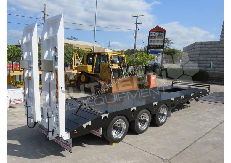 caption ELITE Tri Axle 28 Ton Tag Trailer Custom BLK ATTTAG