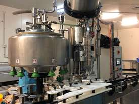 Rotary Filler and Capper - picture10' - Click to enlarge