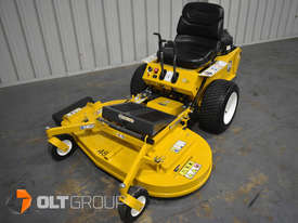 Walker Mower Model R Series Zero Turn Mower 21hp Petrol 48 Inch Side Discharge Deck - picture2' - Click to enlarge