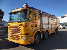 2014 SCANIA ROSENBAUER SLF 2250/4000 G480 LB G 8x4 HYDROMATIC STINGER FIRE TRUCK - picture1' - Click to enlarge