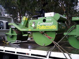 lockwood 2000 cricket pitch rller , late model , direct drive hydraulics , 1 left - picture2' - Click to enlarge