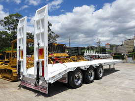 Interstate Trailers Tri Axle 28 Ton Tag Trailer Standard ATTTAG - picture1' - Click to enlarge