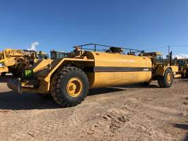 Caterpillar 613C Water Wagon - picture2' - Click to enlarge