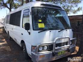 1999 Toyota Coaster - picture0' - Click to enlarge
