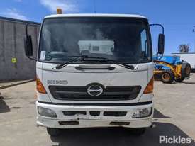 2007 Hino FM1J - picture1' - Click to enlarge